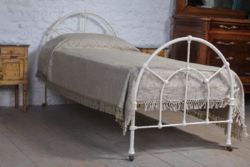 Simple Single White Iron Bed
