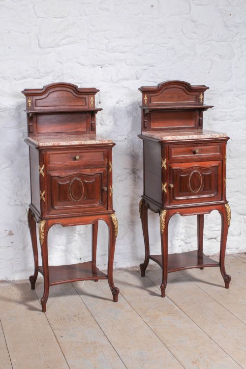 Beautiful Rare Pair of Mahogany Louis Xvi Style Bedside Tables
