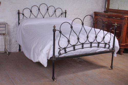 Very Pretty Early All Original Schoolbred Double Bed