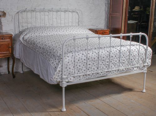 Simple All Iron King Size Bed