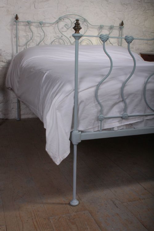 fig 1. Very pretty and unusual early Victorian double bed