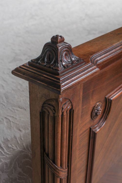 fig 2. Handsome French solid walnut king size 5Ft  bed