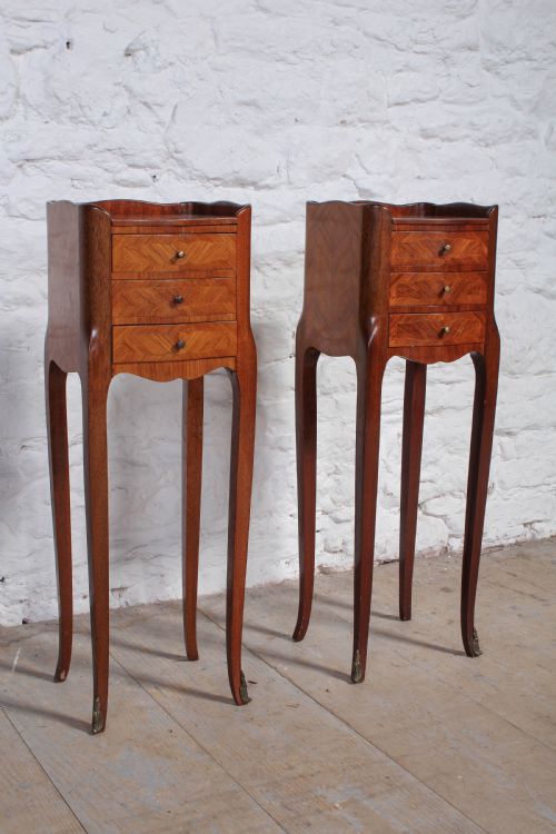 Very Pretty Pair of Little Bedside Cabinets