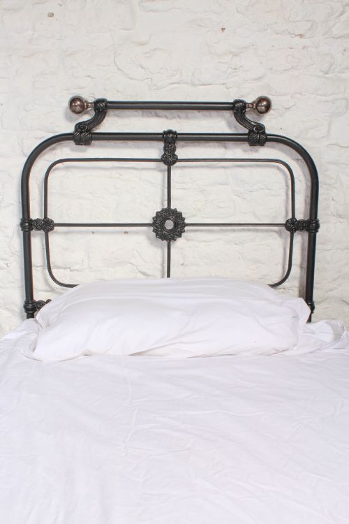 fig 2. Attractive Pair of no end single beds