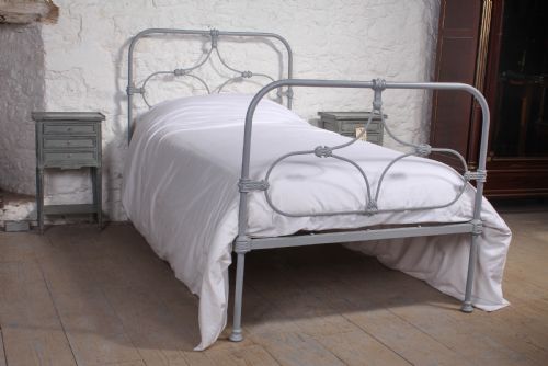 fig 1. Irish super single all iron bed