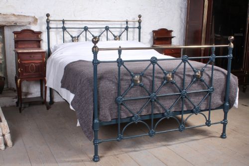 Individual and Handsome Classic Victorian 5ft King Size Bed
