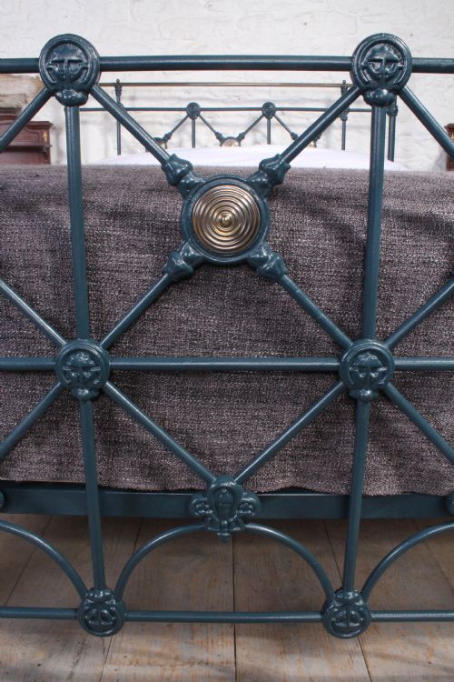 fig 2. Individual and handsome classic Victorian 5Ft king size bed