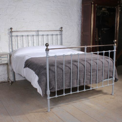 fig 1. Grey and aged brass classic Victorian 5Ft king size bed