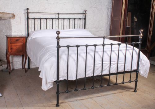 Black and Aged Brass 5ft King Size Classic Bed