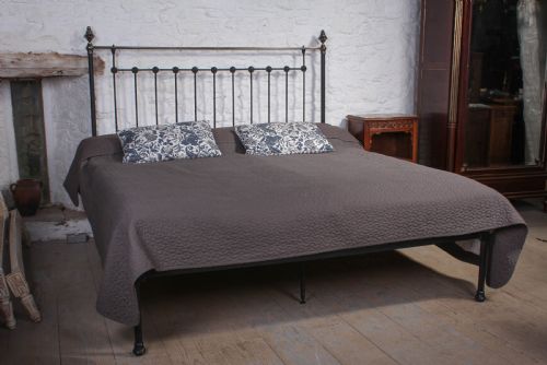 Super King Size 6ft Classic Victorian Brass and Iron No End Bed