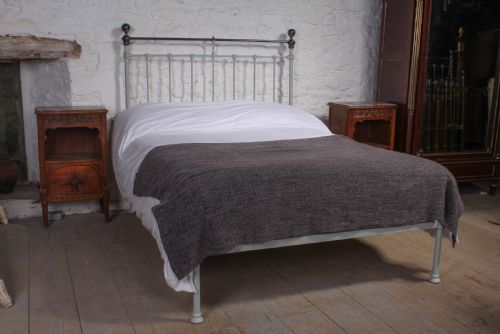 Classic Victorian Brass and Iron No End Double Bed