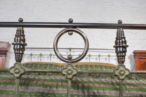 fig 3. Gorgeous king size 5Ft Victorian brass and iron bed