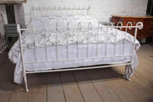 fig 3. Stylish  and  interesting forged iron king size bed