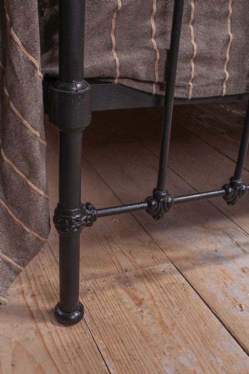 fig 3. Classic Victorian black and aged brass king size bed