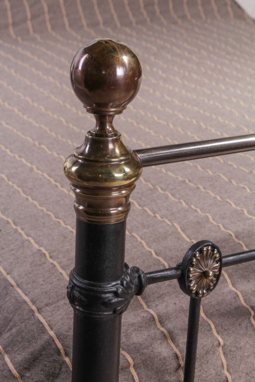 fig 1. Beautiful individual classic Victorian black and brass 5Ft king size bed