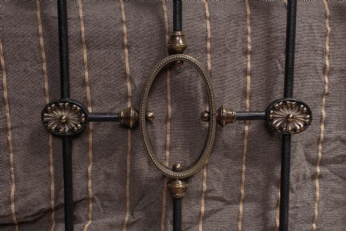 fig 4. Beautiful individual classic Victorian black and brass 5Ft king size bed