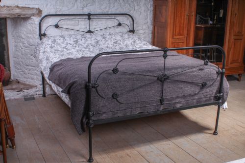 Lovely Irish Cottage Style 5ft All Iron King Size Bed