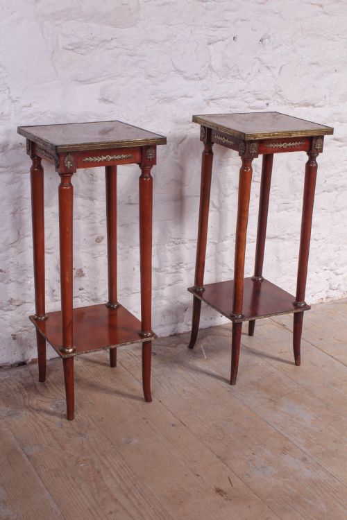Attractive Pair of Elegant Mahogany Bedside Tables
