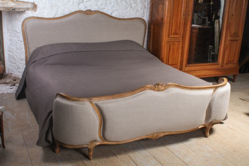 Fabulous Newly Upholstered  6ft Super King Size Demi Corbeille
