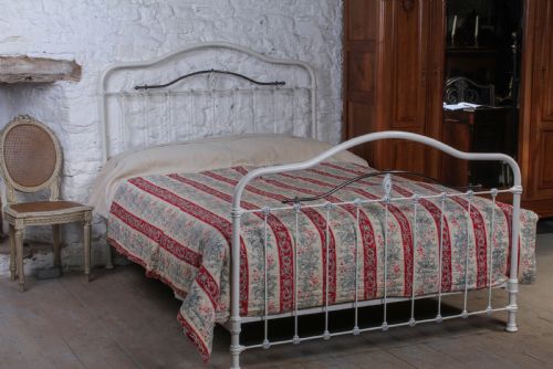 Lovely French 5ft King Size Iron and Brass Bed