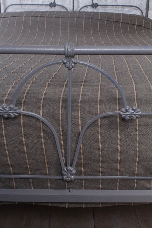 fig 3. All iron Irish cottage style double