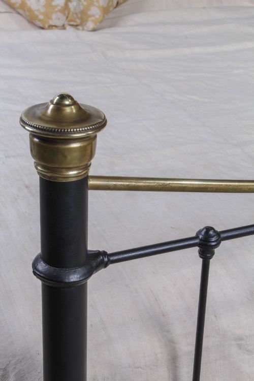 fig 1. Classic Edwardian dip rail double bed