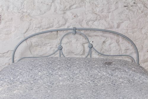 fig 2. Pretty All iron queen size Irish bed