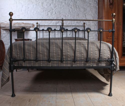 fig 1. Individual Classic Victorian double bed