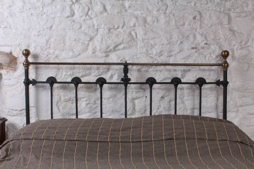 fig 3. Individual Classic Victorian double bed