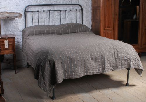 Pleasingly Simple All Iron King Size No End Bed