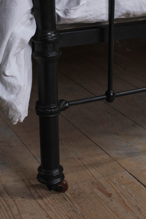 fig 3. Classic Edwardian dip rail brass and iron bed