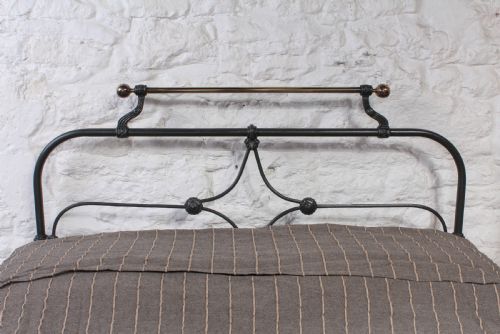 fig 3. Attractive Irish no end double bed with brass rail