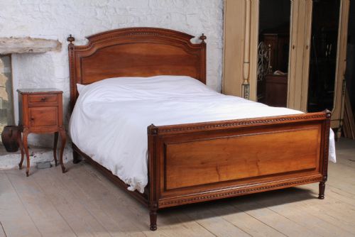 Good Quality Solid Walnut King Size Bed