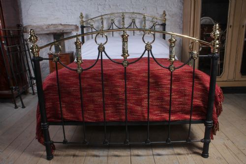 fig 2. Stunning and beautiful Victorian king size bed