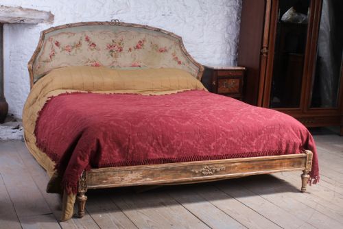 Gorgeous Faded Glory Tapestry French Super King Size  No End Bed