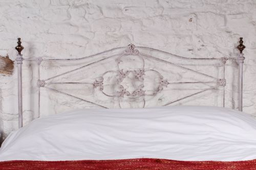 fig 1. Fabulous early Victorian no end king size bed