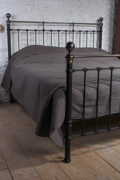 fig 1. Handsome super king size 6Ft classic Victorian brass and iron bed