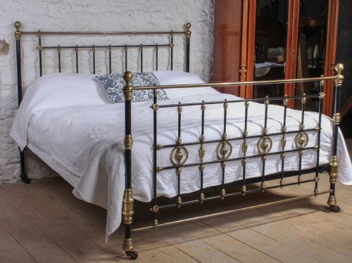 Fabulous Rare Super King Size 6ft Victorian Brass and Iron Bed