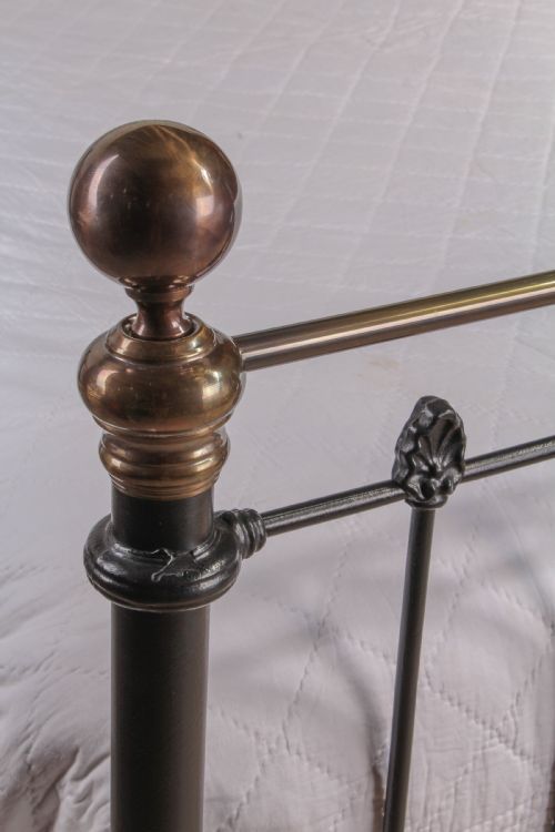 fig 1. Handsome super king size 6Ft brass and iron bed
