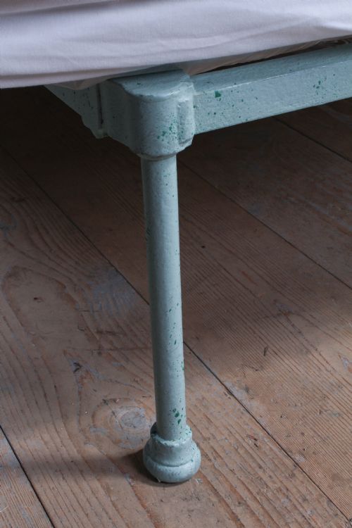 fig 3. Classic Victorian no end double bed