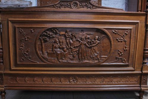 fig 1.  Lovely Chestnut double Breton bed