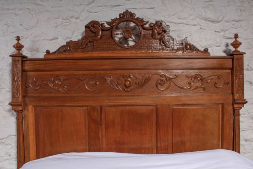 fig 3.  Lovely Chestnut double Breton bed