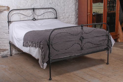 Nice Irish 5ft All Iron King Size Bed