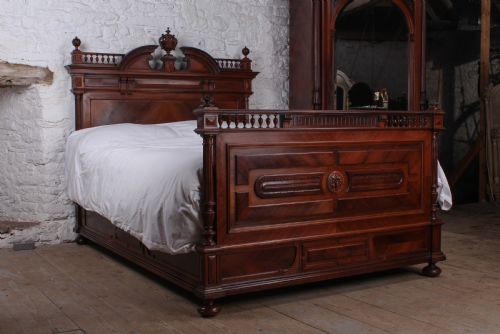 Beautiful King Size Rosewood Bed