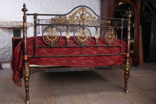 fig 2. The most magnificent original Winfield king size bed