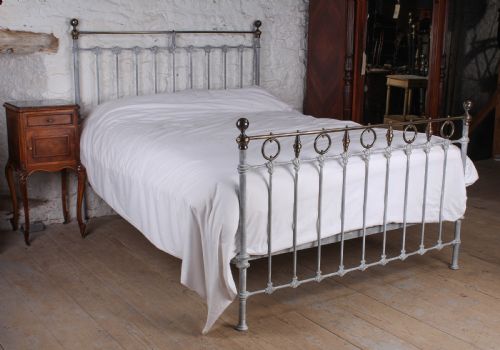 Pretty French King Size Bed with Rings and Spindles