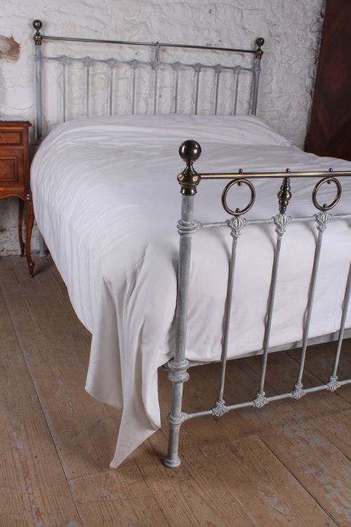 fig 1. Pretty French king size bed with rings and spindles