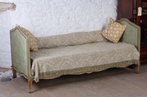 Pretty  French Louis Xv Style Single Day Bed