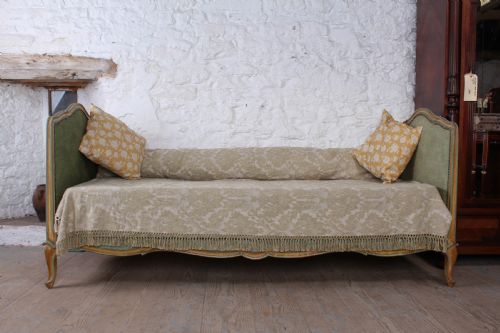 fig 1. Pretty  French Louis XV style single day bed