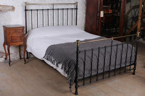 Handsome Classic Victorian  Brass and Iron King Size Bed